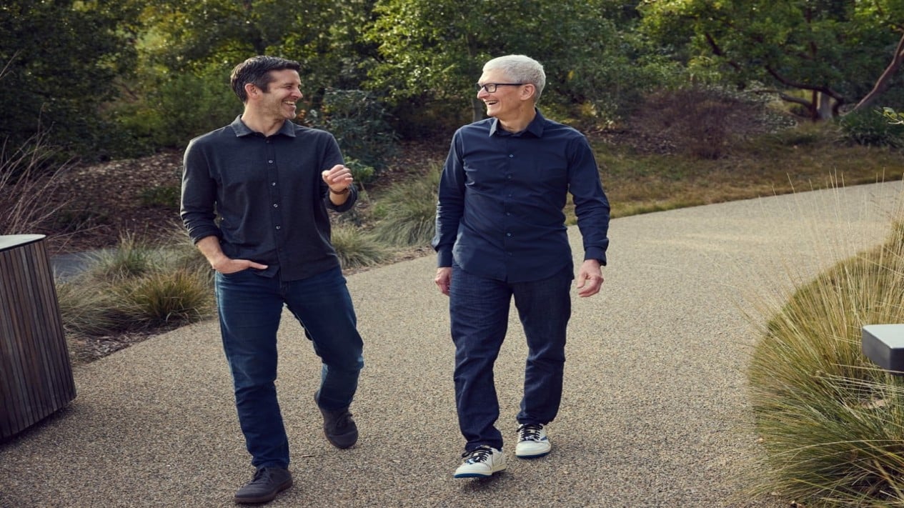 Extensions framework di iOS 27 (Photo: Apple), Peran Baru John Ternus dan Warisan Tim Cook, Tampilan antarmuka Siri baru di iOS 27 (Photo: Apple), Siri Baru di iOS 27: Langkah Besar Apple dalam AI, Extensions framework di iOS 27 (Photo: Apple), Extensions Framework: Membuka AI Apple untuk Model Lain, Fitur Baru Lain di iOS 27 dan macOS 27, Relevansi untuk Pengguna di Indonesia