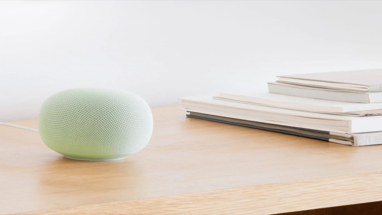 Detail cincin cahaya pada Google Home Speaker yang menjadi indikator aktivitas Gemini AI. (Photo: 9to5Google)