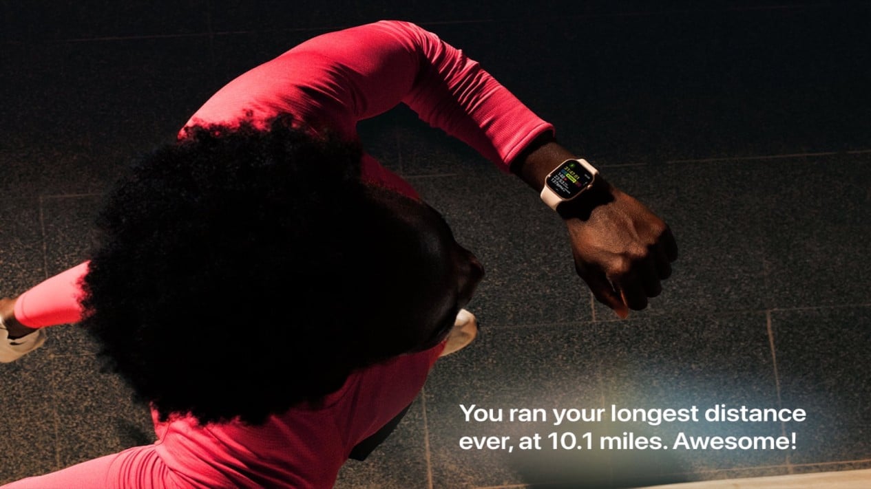 Workout Buddy di w‌atchOS 27 kini menganalisis lebih banyak data untuk memotivasi pengguna., Siri Kini Hadir sebagai Aplikasi Mandiri dengan Kecerdasan Google Gemini, Empat Generasi Apple Watch Tidak Mendapatkan watchOS 27, Peningkatan Kecil yang Memperhalus Pengalaman Harian, Potensi Rilis di Indonesia