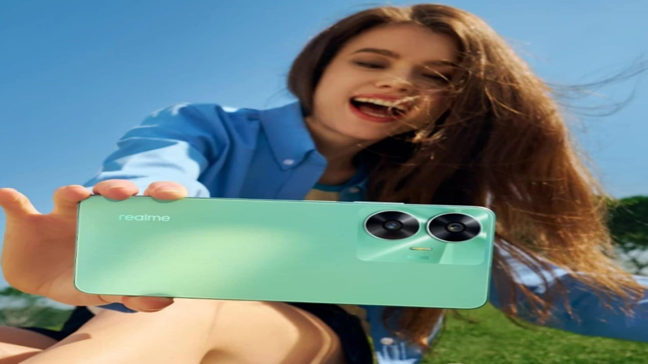 Ilustrasi kenaikan harga memori pada smartphone budget, Tren Penurunan Spesifikasi di Smartphone Budget, Samsung Galaxy A07 5G dengan notch tetes air dan layar LCD, Kenaikan Harga Chip Memori Jadi Penyebab Utama, Ilustrasi kenaikan harga memori pada smartphone budget, Pendapat dari Xiaomi dan Implikasi bagi Konsumen, Potensi Dampak di Pasar Indonesia
