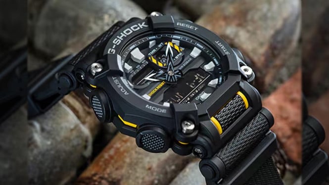 Rekomendasi Jam Tangan G-Shock Terbaik di Bawah Rp 2 Juta, 1. G-Shock GD-350-1B: Desain Berkelas dengan Harga Terjangkau, 2. G-Shock AW-500BB-1E: Klasik yang Kembali Hits, 3. G-Shock GA-700BMC-1A: Pilihan Gagah dengan Warna Hitam Dominan, 4. G-Shock GD-400: Si Bullbar yang Dicari Kolektor, 5. G-Shock GBA-800: Pilihan Analog Penuh Gaya dengan Harga Terjangkau, 6. G-Shock GA-2100: Si Hitam Favorit yang Tetap Stylish, 7. G-Shock GX-56BB: Legenda Tangguh yang Tak Lekang Oleh Waktu, 8. G-Shock GBD-10: Smartwatch Canggih untuk Aktivitas Olahraga, 9. G-Shock GBD-800: Model Terlaris dengan Fitur Lengkap, 10. G-Shock GA-900: Tangguh, Kokoh, dan Baterai Awet
