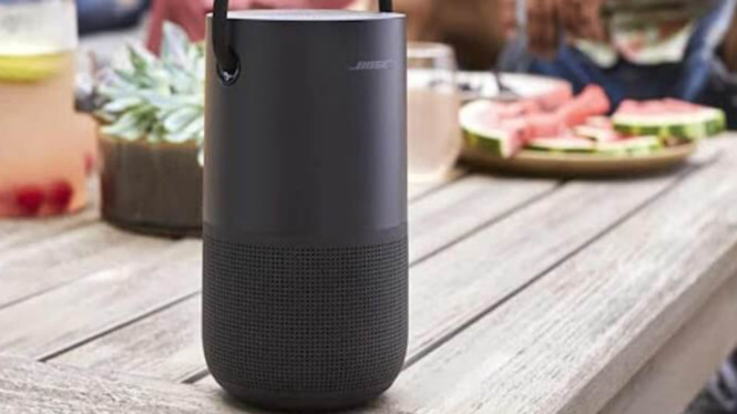 10 Speaker Bluetooth Terbaik dengan Suara BASS Menggelegar!, 1. JETE S7 Series, 2. Marshall Emberton, 3. Sony EXTRA BASS XB23, 4. Bose Home Portable Speaker, 5. JETE S8 Series, 6. Nakamichi Soundstation 8W, 7. Anker Soundcore Flare 2, 8. Xiaomi Mi Portable Bluetooth Speaker, 9. JBL Charge 5, 10. Sonos Roam