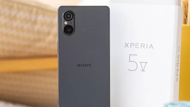 Spesifikasi Lengkap dan Harga Sony Xperia 5 V: Smartphone Flagship Terbaik Kelas Premium, Layar OLED 120 Hz: Visual Makin Membuat Mata Lebar, Desain Premium nan Nyaman Digenggam, Konektivitas Tanpa Batas, Kamera Super Canggih buat Hasil Foto &amp; Video Top, Performa Andal buat Semua Aktivitas, Kesimpulannya?