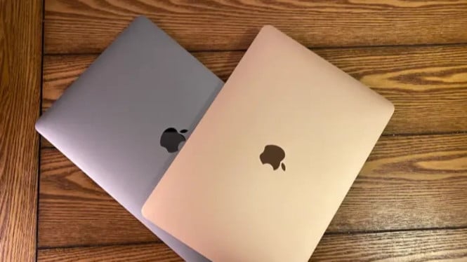 Mau Beli MacBook? Ini Daftar yang Wajib Kamu Pertimbangkan!, 1. MacBook Air M2 - Performa Optimal dengan Portabilitas Ekstra, 2. MacBook Air M1 - Alternatif Hemat yang Tetap Solid, 3. MacBook Pro 14 Inci M3 - Sahabat Desainer dan Teknisi, 4. MacBook Pro 16 Inci M3 Max - Monster Multitasking untuk Proyek Besar
