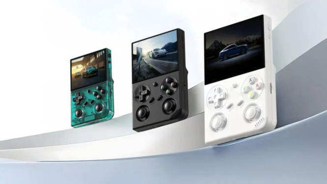 Anbernic RG35XX Pro Resmi Meluncur: Konsol Genggam Retro dengan Joystick Ganda, Performa yang Mumpuni di Balik Desain Ringkas, Layar Jernih dan Desain Nyaman Digenggam, Dual Joystick dan Fitur Kontrol yang Lengkap, Baterai Awet dan Konektivitas Lengkap, Kompatibilitas Luas: Dari NES hingga PSP, Fitur Multimedia: Bukan Sekadar Mesin Game, Harga Terjangkau dan Tersedia dalam Tiga Warna