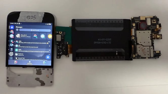 Zinwa Q25 vs Titan 2: Duel Smartphone Keyboard Fisik BlackBerry dengan Teknologi Masa Kini, Zinwa Q25: Penghormatan Otentik pada BlackBerry Classic, Unihertz Titan 2: Performa Tinggi dengan Sentuhan Klasik, Perbandingan Harga dan Ketersediaan, Target Pengguna: Siapa yang Cocok Memilih Zinwa Q25 atau Titan 2?, Keyboard Fisik Masih Relevan di Era Modern