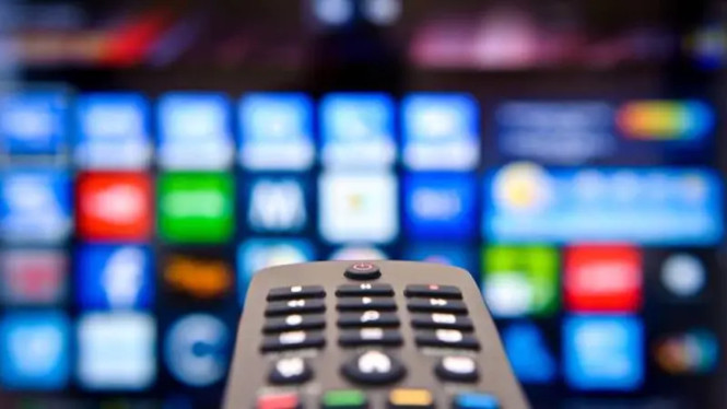 Ubah ke TV Digital Tanpa Harus Beli Baru, Apa Itu Set Top Box?, Ciri-Ciri TV Analog yang Perlu STB, Cara Mengubah TV Analog Menjadi TV Digital, Keunggulan TV Digital Dibandingkan TV Analog, Tips Memilih STB yang Aman dan Tepat