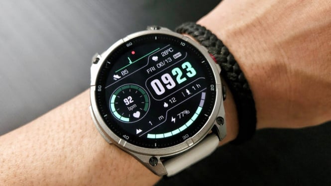 Smartwatch Mirip Garmin Ini Cuma Rp800 Ribu, Beneran Worth It? Cek Review Lengkapnya!, Desain: Gagah dan Tangguh, Tapi Cukup Besar, Layar AMOLED Terang, Sayangnya Tanpa Auto Brightness, Fitur GPS &amp; Kompas: Akurat dan Responsif, Mode Olahraga &amp; Sinkronisasi Aplikasi, Fitur Kesehatan: Cukup Lengkap untuk Sehari-hari, Notifikasi &amp; Panggilan: Bisa WhatsApp Langsung, Baterai Awet &amp; UI Mudah Diakses, Fitur Tambahan: Bikin Makin Praktis