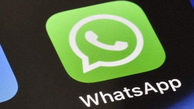 Cara Aman Lihat Ulang Foto Sekali Lihat di WhatsApp, Mengenal Fitur View Once WhatsApp, Apakah Bisa Melihat Ulang Foto Sekali Lihat?, Beberapa Cara Melihat Ulang Foto Sekali Lihat WhatsApp, Catatan Penting: Gunakan dengan Etika, Privasi Digital Bukan Sekadar Teknologi, Bijaklah dalam Menggunakan Fitur View Once