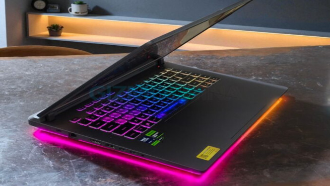Asus ROG Strix G16 (2025): Laptop Gaming Paling Gahar Tahun Ini, Desain Futuristik dan Ergonomis, Pendingin Cerdas, Suara Tetap Hening, Konektivitas Lengkap dan Kamera IR, Layar Tajam dan Imersif, Keyboard, Touchpad, dan Audio, Performa: Monster Serba Bisa, Daya Tahan Baterai dan Pengisian Cepat, Harga dan Varian