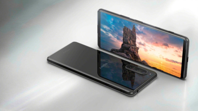 7 HP Spek Dewa Harga 2 Jutaan Terbaik 2025: RAM Besar, Layar AMOLED, Rekam 4K!, 1. Samsung Galaxy S10, 2. Google Pixel 5, 3. Sony Xperia 5 II, 4. Motorola Edge Plus, 5. Sony Xperia 1, 6. Google Pixel 4 XL, 7. Google Pixel 6a