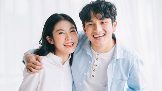 Tips Jitu Mendapatkan Pasangan Meski Tidak Tampan: Fokus pada Kepribadian &amp; Percaya Diri, Beauty Privilege: Fakta dan Realita Sosial, Penampilan Fisik Bukan Segalanya: Kepribadian dan Nilai Diri Lebih Menarik, Cara Efektif Menonjolkan Keunggulan Diri, Kepercayaan Diri: Kunci Utama Memikat Hati Pasangan, Hindari Jalan Pintas, Bangun Hubungan Sehat, Realistis dalam Memilih Pasangan, Kisah Inspiratif: Berubah, Meningkatkan Diri, dan Akhirnya Menikah, Kesimpulan: Jangan Biarkan Minder Menghalangi Cinta dan Kebahagiaan Anda