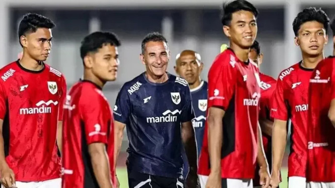 Link Live Steaming Indonesia vs Malaysia: Garuda Muda Incar Balas Dendam di GBK!, Signifikansi Pertandingan, Indonesia: Target Juara Grup dengan Kepercayaan Diri Tinggi, Malaysia: Misinya Harus Menang dengan Skor Meyakinkan, Misi Balas Dendam dan Dukungan Suporter, Link Live Streaming Indonesia vs Malaysia U-23, Kesimpulan: