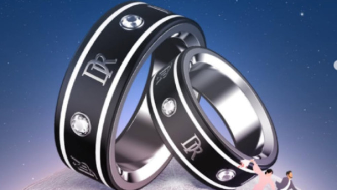 Cincin Pintar Frisson Collection: Solusi Baru untuk Tetap Terhubung Meski Berjauhan!, Tetap Terkoneksi Secara Real-Time di Mana Saja, Umpan Balik Haptik yang Dapat Disesuaikan, Integrasi Aplikasi dan Timeline Emosional, Sensor Biometrik Terintegrasi, Desain Wearable dan Usability, Perangkat Komitmen Cerdas, Cincin Pintar untuk Koneksi Modern