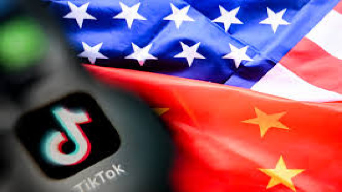 Amerika Kalah Jauh Cuma Bisa Ngikutin China, Ini Faktanya!, Algoritma TikTok Sulit Ditandingi, Monetisasi Masih Jadi PR, Amerika Cari Celah di Tengah Isu Larangan, China Unggul, Amerika Tertinggal