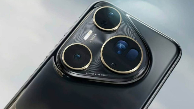 10 HP Kamera Terbaik Agustus 2025: iPhone Bukan Lagi yang Nomor 1, Siapa Juaranya?, 10. Huawei Mate 60 Pro+, 9. iPhone 16 Pro, 8. Honor Magic6 Pro, 7. Xiaomi 15 Ultra, 6. Google Pixel 9 Pro XL, 5. iPhone 16 Pro Max, 4. Huawei Pura 70 Ultra, 3. Vivo X200 Ultra, 2. Oppo Find X8 Ultra, 1. Huawei Pura 80 Ultra
