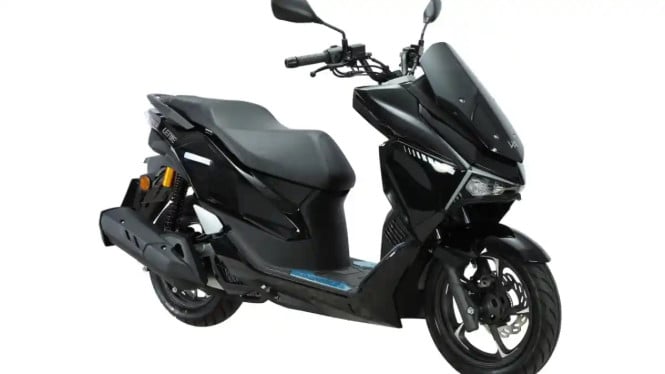 WMoto Letbe Island 160, Pesaing Tangguh NMAX &amp; PCX, Harga Lebih Murah dari Kompetitor Besar, Desain Maxi Scooter dengan Dek Rata, Fitur Modern yang Lengkap, Suspensi Nyaman, Windshield Bisa Diatur, Spesifikasi Teknis, Nilai Kompetitif di Kelasnya, Produksi Lokal dan Pengiriman Perdana, Respon Positif dari Konsumen