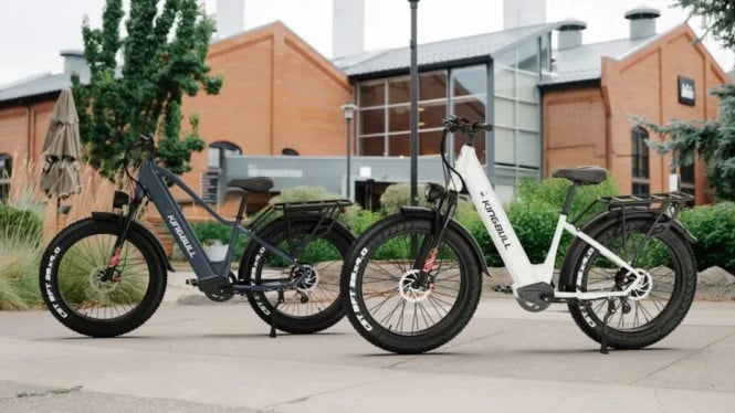 Kingbull Luncurkan Discover 2.0 Series: Performa Kuat dengan Desain Stylish!, Spesifikasi dan Fitur Kingbull Discover 2.0 Series, Performa Kuat dengan Motor Bafang 750W, Teknologi Baterai Canggih, Fitur Keamanan dan Kenyamanan, Keamanan yang Mumpuni, Kenyamanan dan Stabilitas, Desain Tangguh untuk Beban Berat, Daya Tahan Ekstra, Harga dan Ketersediaan, Kesimpulan: