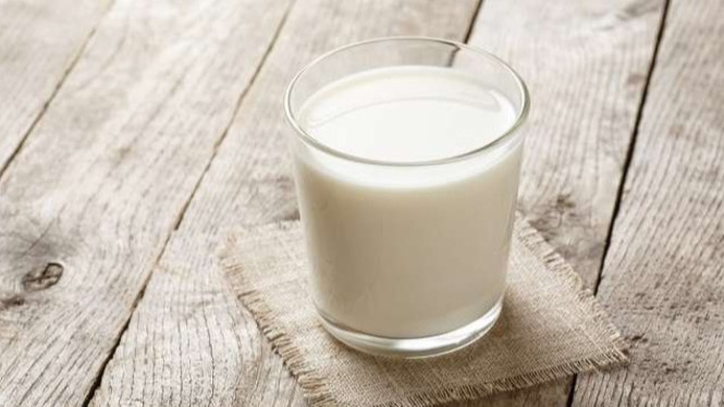 Minum Susu Bisa Picu Asam Lambung? Ikuti 6 Tips Ini Agar Tetap Aman!, 1. Pilih Jenis Susu Rendah Lemak, 2. Minum dalam Porsi Kecil, 3. Konsumsi pada Waktu yang Tepat, 4. Coba Susu Nabati sebagai Alternatif, 5. Hindari Susu Dingin, 6. Konsultasikan dengan Dokter