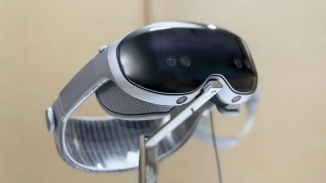 Headset MR Vivo Vision Explorer: Lebih Ringan dari Apple Vision Pro, Harganya Berapa?, Spesifikasi Vivo Vision Explorer Edition, Desain Ultraringan dan Nyaman, Tampilan Dual 8K Micro-OLED, Performa Kuat dengan Snapdragon XR2+, Isi Konten yang Menarik, Harga dan Ketersediaan, Strategi Menarik dari Vivo
