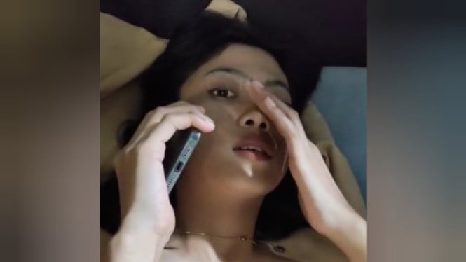 Link Video Jubir Tambang Morowali dengan WNA China, Durasi 7 Menit 55 Detik Bikin Netizen Penasaran!, Video Terbagi Dua Bagian, Risiko Memburu Link Video Dewasa, Polisi Turun Tangan, Fenomena Video Asusila dan Tantangan Era Digital