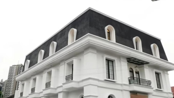Rumah Artis dan Politisi Eko Patrio, Dibangun di Atas Lahan 900 Meter Persegi, Kemewahan yang Tidak Main-Main, Detail Fasilitas dan Estimasi Harga, Alasan Mengapa Harganya Fantastis, Simbol Kesuksesan
