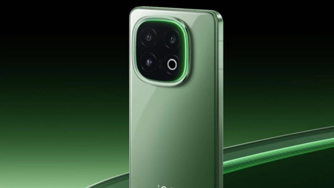 Spesifikasi iQOO 15 Bocor: Performa Gahar,, Layar AMOLED 2K yang Lapang, Dapur Pacu Snapdragon 8 Elite Gen 5, Kapasitas Baterai Jumbo dan Pengisian Nirkabel, Kamera 50 MP dengan Lensa Periskop, Fitur Tambahan Premium, Varian iQOO 15 Mini dan Ultra