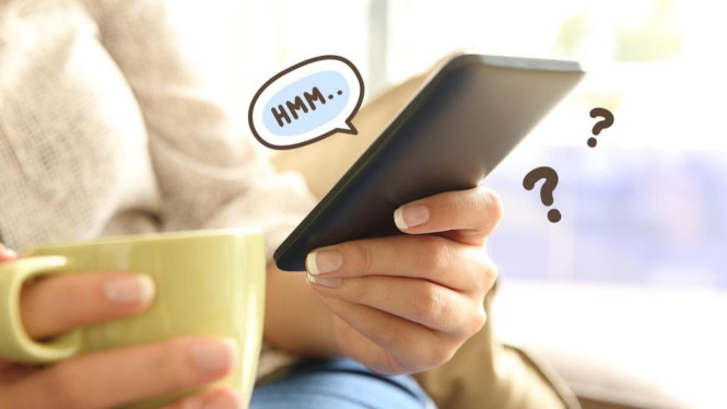 Mitos Ponsel Menguping: Data Perilaku yang Berbicara, Pelacakan Lintas Perangkat: Bagaimana Data Anda Terhubung?, Data Pialang dan Iklan Targeted: Mengapa Iklan Tahu Kebiasaan Anda?, Fakta vs Mitos: Memahami Batas Kemampuan Smartphone Mengintai, Tips Praktis Jaga Privasi di Era Digital