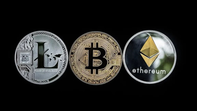 XRP, Solana, Cardano, dan Hedera: Apakah Mereka Akan Mengguncang Pasar Kripto 2025?, 1. XRP: Titik Balik Besar dengan Peluncuran ETF Pertamanya, 2. Solana: Adopsi Institusional yang Semakin Masif, 3. Cardano: Fondasi Kuat untuk Adopsi Lebih Luas, 4. Hedera: Kekuatan Tersembunyi di Balik Layar