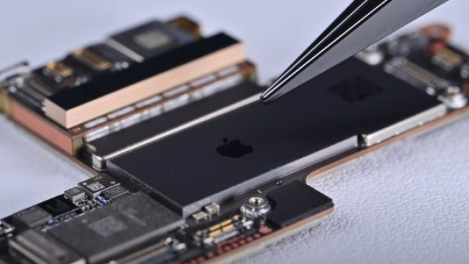 Apple Blokir Peningkatan Penyimpanan Modifikasi di iPhone Air, Begini Cara Kerjanya!, Cara Kerja Modifikasi Penyimpanan iPhone Air, Kegagalan Proses Modifikasi, Konsekuensi dari Modifikasi Gagal, Pelajaran Berharga, Kesimpulan: