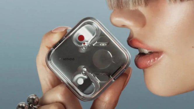 Nothing Ear (3), Desain Premium dengan Aluminium dan Transparansi, Fitur Super Mic untuk Panggilan Lebih Jernih, Performa Audio dan Fitur ANC, Konektivitas Modern dan Fitur Lengkap, Daya Tahan Baterai dan Pengisian Daya, Harga dan Pilihan Warna