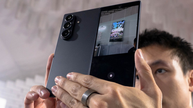Gaming pakai Galaxy Z Fold7
