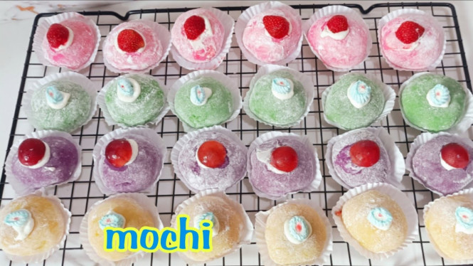 Resep Mochi Talas, Bahan dan Cara Membuat Mochi Talas, Langkah Membuat Mochi Talas, Tips Supaya Mochi Talas Sempurna, Camilan Lembut yang Cocok untuk Segala Suasana