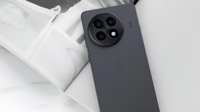 OnePlus Ace 5 Pro, Performa Kelas Dunia dengan Snapdragon 8 Elite, Kamera Canggih: Hasil Tajam di Segala Kondisi, Pengisian Super Cepat 150W dan Daya Tahan Andal, Fitur Lengkap dan Sistem Operasi Modern