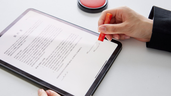 Tablet NFC Terbaik, 1. Samsung Galaxy Tab S9 FE, 2. Apple iPad Air (5th Gen), 3. Lenovo Tab P12 Pro, 4. Samsung Galaxy Tab Active4 Pro, 5. Xiaomi Pad 6 Pro (Import Set), 6. Huawei MatePad Pro 12.6 (2021), 7. Samsung Galaxy Tab S7 FE