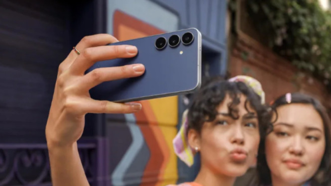 Samsung Galaxy S25 FE, Desain Premium dan Layar Lebar yang Menawan, Galaxy AI: Fitur Cerdas untuk Produktivitas Sehari-hari, Kamera Pro-Grade: Hasil Setara Flagship, Performa Andal dan Baterai yang Tahan Lama, Penawaran Spesial Selama Masa Peluncuran