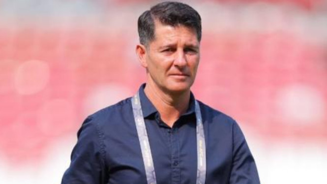 Jesus Casas, 1. Jesus Casas – Paling Paham Lawan Garuda, 2. Bernardo Tavares – Ahli Kembangkan Talenta Muda, 3. Luis Milla – Familiar dengan Kultur Garuda, 4. Jan Olde Riekerink – Opsi Berpengalaman di Liga Lokal, 5. Alex Pastoor – Penerus Alami dari Internal Timnas