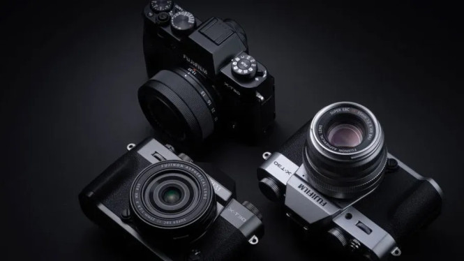 Fujifilm X-T30 III, Fitur Unggulan Fujifilm X-T30 III, 1. Sensor dan Prosesor Terbaru untuk Performa Lebih Cepat, 2. Autofocus Cerdas untuk Berbagai Subjek, 3. Dukungan Video 6.2K/30P dengan Stabilisasi Elektronik, 4. Mode Film Simulation dengan Dial Khusus, 5. Desain Ergonomis dan Fitur Favorit Dipertahankan, Spesifikasi Teknis Fujifilm X-T30 III, Target Pengguna dan Keunggulan, Harga dan Ketersediaan, Kesimpulan