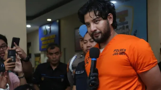 Aplikasi Zangi Dipakai Ammar Zoni untuk Chat Tahanan Narkoba—Apa Itu Zangi?, Awal Mula Kasus: Zangi Jadi Jembatan Komunikasi Zoni dan Tahanan Narkoba, Apa Itu Aplikasi Zangi? Klaim Privasi Tingkat Militer, Mengapa Zangi Diblokir oleh Komdigi?, Bahaya di Balik Janji "Privasi Mutlak", Perbandingan Zangi dengan Aplikasi Pesan Lain, Apa yang Harus Dilakukan Pengguna?, Pelajaran dari Kasus Zoni: Teknologi Netral, Tapi Penggunaan Bisa Salah, Penutup: Antara Kebebasan Digital dan Tanggung Jawab Bersama