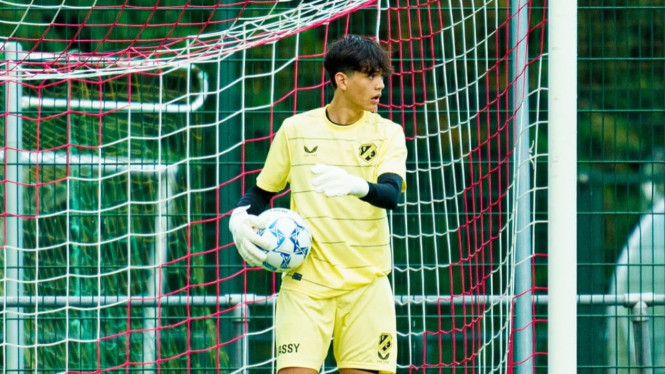 Mike Rajasa, Profil dan Karier Awal Mike Rajasa, Dipanggil ke Timnas Indonesia U-17, Tantangan Berat di Grup Neraka, Dukungan dari Tanah Mamasa, Harapan Besar di Piala Dunia U-17, Potensi Masa Depan