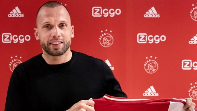 John Heitinga, Heitinga Akui Kagum pada Suporter Indonesia, Sempat Sinyalkan Minat Latih Timnas Indonesia, Karier Heitinga di Ajax Anjlok, Kini Dianggap Gagal di Ajax