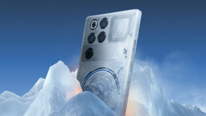 RedMagic 11 Pro, Sistem Pendingin Cair AquaCore, Revolusi di Dunia Smartphone, Performa Gahar Berkat Snapdragon 8 Elite Gen 5, Layar Full-Screen Imersif dan Visual Tajam, Baterai Jumbo 7.500 mAh dengan Fast Charging, Jadwal Rilis Global dan Peluang Masuk ke Indonesia