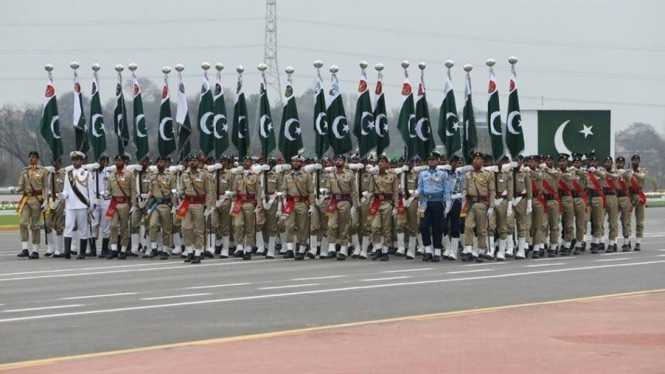 Perbatasan Memanas: Pakistan-Taliban Batal Damai, Konflik Militer Mengintai, Kronologi Kegagalan Perundingan Damai di Istanbul, Pemicu Terbaru: Ledakan di Kabul dan Bentrokan Perbatasan Berdarah, Peran TTP: Akar Konflik yang Tak Pernah Kunjung Usai, Respons Taliban dan Bahaya Balas Dendam Silang, Dampak Regional: Ancaman bagi Stabilitas Asia Selatan, Masa Depan Hubungan Pakistan-Taliban: Jalan Buntu atau Celah Diplomasi?, Kesimpulan: Damai Gagal, Perang Belum Pasti—Tapi Risiko Nyata