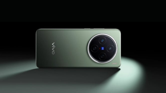 Daftar Ponsel Vivo dan iQOO yang Akan Awet Bertahun-Tahun, Daftar Ponsel Vivo dan iQOO yang Dapat 4 Kali Pembaruan Android, Vivo X100 Belum Masuk Daftar, Vivo vs Pesaing: Siapa yang Lebih Dermawan Soal Pembaruan?, Masa Depan Vivo: Lebih Ramah Pengguna, Lebih Tahan Lama