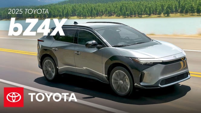 Toyota bZ4X Touring, Dimensi Lebih Panjang, Kapasitas Kargo Lebih Luas, Interior Modern dengan Layar Multimedia 14 Inci, Dua Varian Baterai, Tenaga Lebih Besar dan Efisien, Pengisian Lebih Cepat dengan Charger AC 11 kW, Desain Eksterior Lebih Modern dan Fungsional