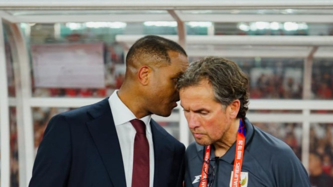 Patrick Kluivert dan Alex Pastoor, Kluivert Hengkang, Pastoor Bongkar Isi Hati, “Antusiasme Besar, Tapi Tak Dihargai”, Target PSSI Dinilai Tak Realistis, Refleksi Setelah Kepergian