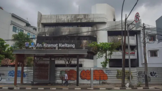 Bukan Dibunuh - Polisi Ungkap Penyebab Kematian Reno &amp; Farhan di Gedung ACC yang Terbakar, Identifikasi Ilmiah: DNA, Gigi, dan Bukti Sekunder yang Membuktikan Identitas, Sementara itu, kerangka kedua (Post Mortem 0081) dipastikan sebagai Muhammad Farhan melalui pencocokan, Penyebab Kematian: Bukan Pembunuhan, Tapi Terjebak Kebakaran, Jejak Keberadaan Korban: Video Amatir dan Saksi Lapangan, Dampak Kemanusiaan: Jumlah Korban Tewas Bertambah Menjadi 11 Orang, Pertanyaan yang Belum Terjawab: Transparansi dan Pencegahan di Masa Depan, Kesimpulan: Keadilan Dimulai dari Kebenaran Ilmiah
