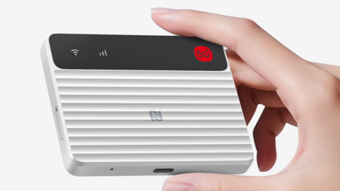 Baru dari ZTE! F50 Pro Bawa Wi-Fi 6 &amp; 5G Ganda, Harga Cuma Rp800 Ribuan, Desain Ringkas dan Ringan, Ideal untuk Mobilitas Tinggi, Dukungan Jaringan 5G Lengkap: SA, NSA, dan 7 Band Sub-6GHz, Wi-Fi 6 dengan Dual-Band &amp; Dukungan 16 Perangkat, Fitur Cerdas: NFC, Gaming Mode, hingga Cloud Drive 50GB, Manajemen via Aplikasi &amp; Dukungan Portabel Lengkap, Ekosistem ZTE: F50 Pro dalam Strategi Produk Lebih Luas, Kesimpulan: Solusi Konektivitas Portabel Terbaik 2025?