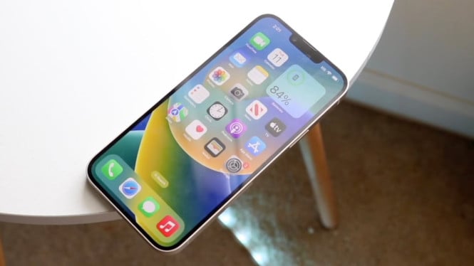 iPhone 14, Spesifikasi dan Performa iPhone 14, Spesifikasi dan Keunggulan iPhone 13, Spesifikasi iPhone 12: Murah tapi Tetap Kuat, Mana yang Paling Layak Dibeli di 2025?