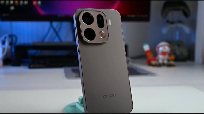 Oppo Find X9, Desain dan Layar: Premium dengan Ketahanan Tinggi, Kamera Hasselblad: Andalan Fotografi Flagship, Performa dan Daya: MediaTek Dimensity 9500 Jadi Otak Utama, Harga dan Ketersediaan